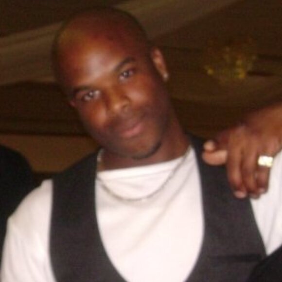 Meet your Posher, Darryn - Picture 1 of 2